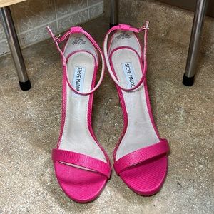 STEVE MADDEN Steve HOT PINK Strappy Sandals 👡 Size: 8.5